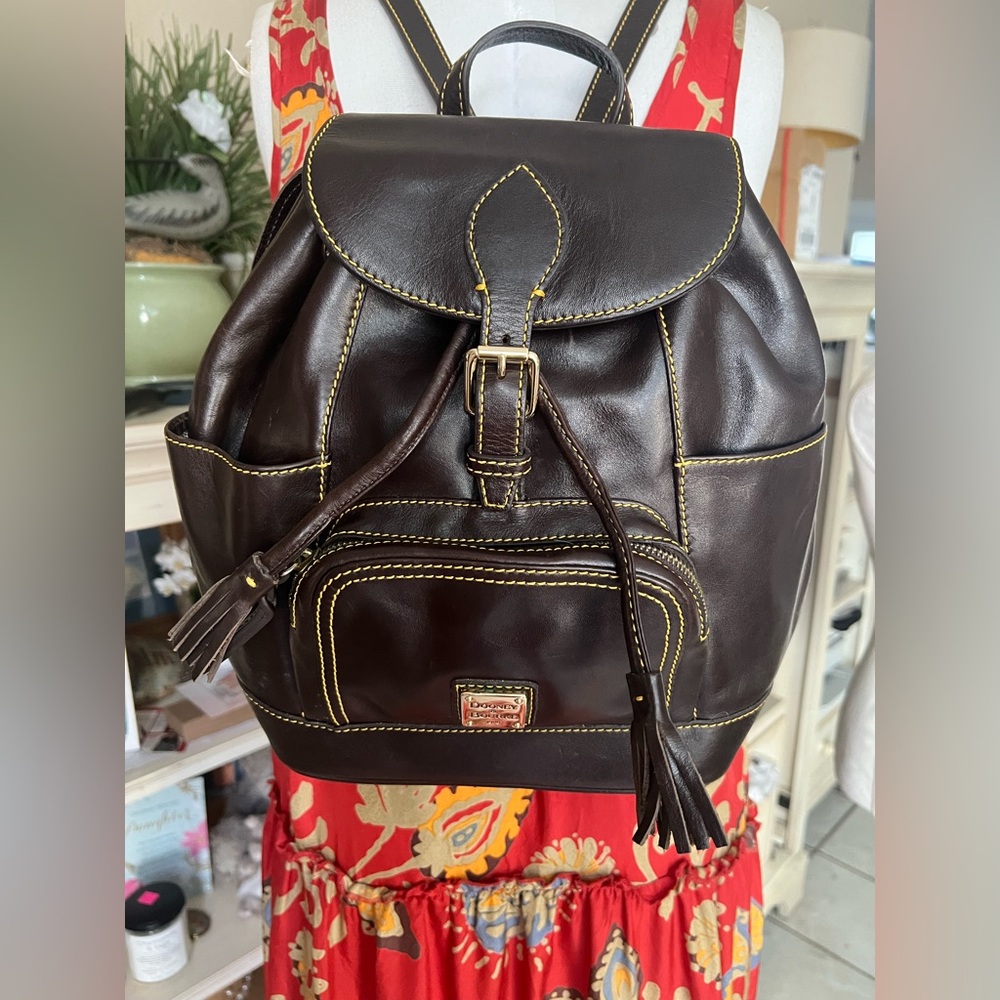 Dooney & Bourke Florentine Drawstring Chestnut Brown Leather Medium Backpack NWT